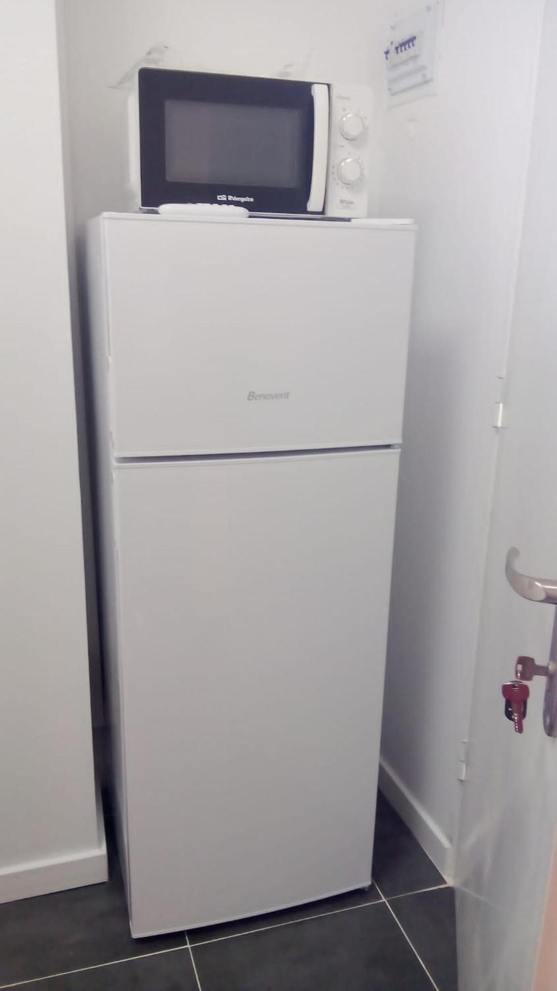 Apartment Estudio Encantador Cerca Del Carrefour Rosaleda 1