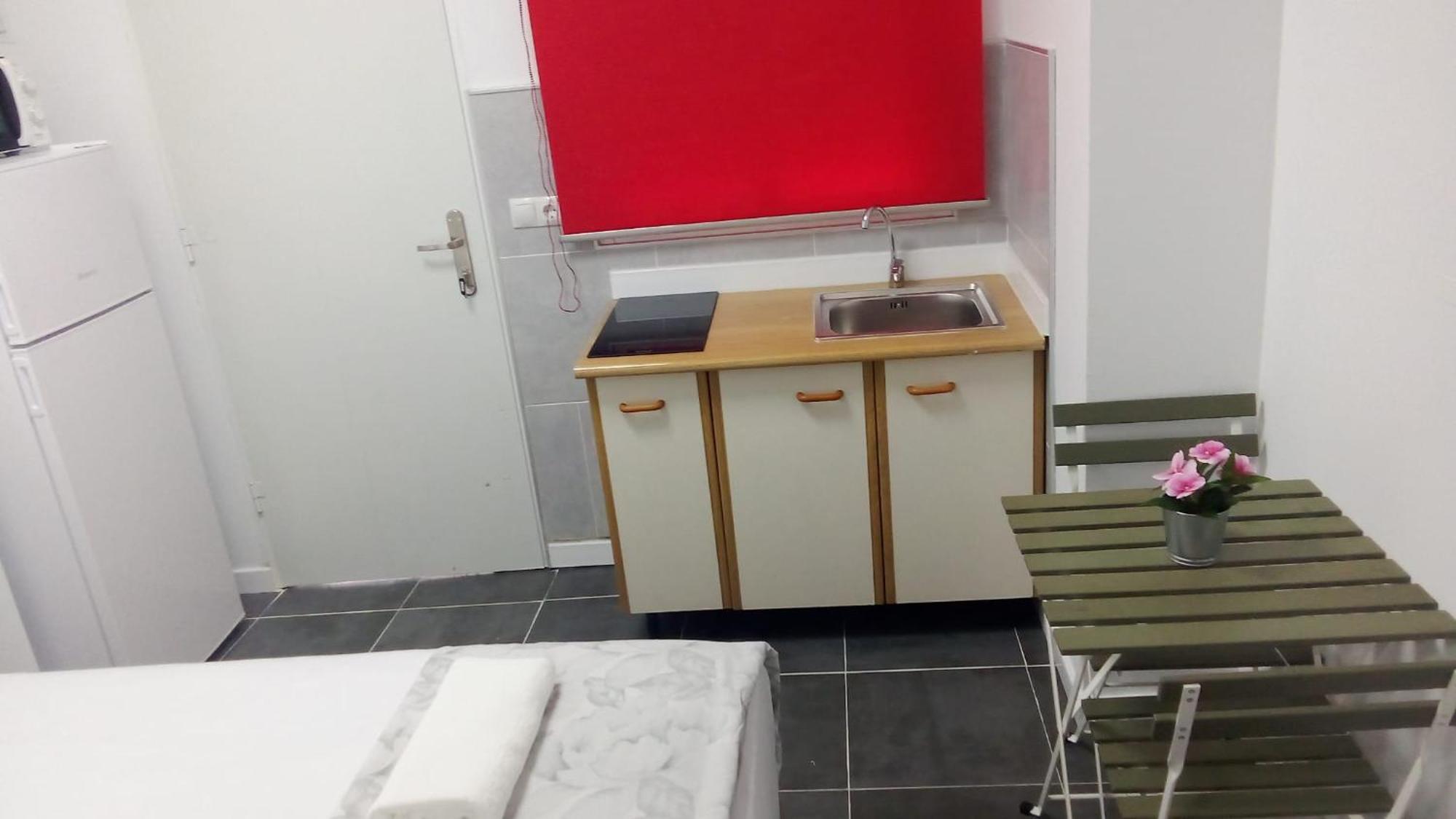 Estudio Encantador Cerca Del Carrefour Rosaleda 1 Apartment Málaga
